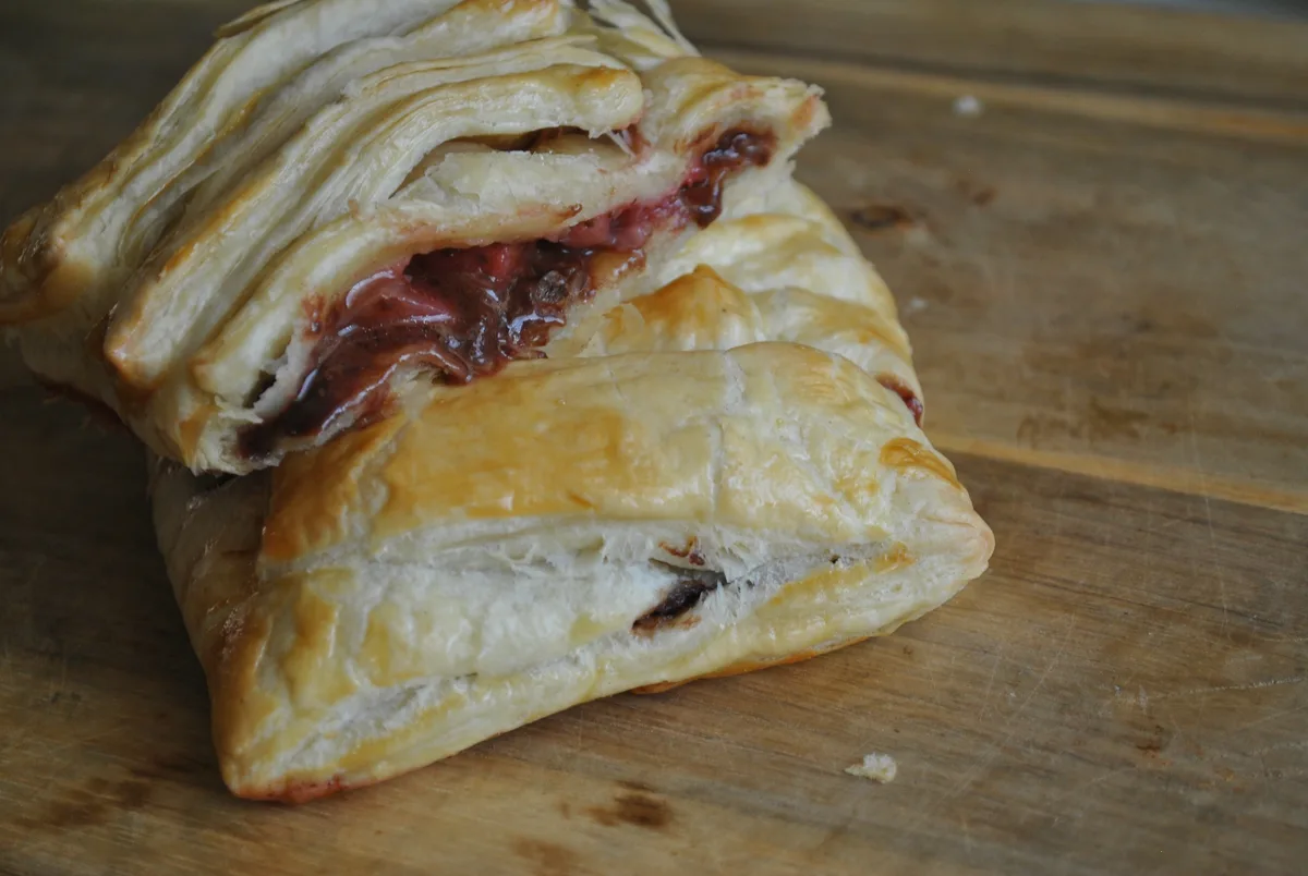 4 ingredient Chocolate and Strawberry Puff Pastry recipe - 1