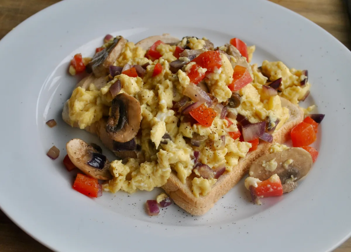 Amazing Veggie Scrambled Eggs recipe - 2