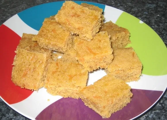 Microwave carrot cake