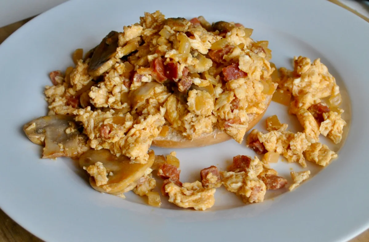 Egg mushroom chorizo scramble recipe - 2