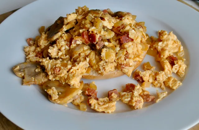 Egg mushroom chorizo scramble recipe - 2