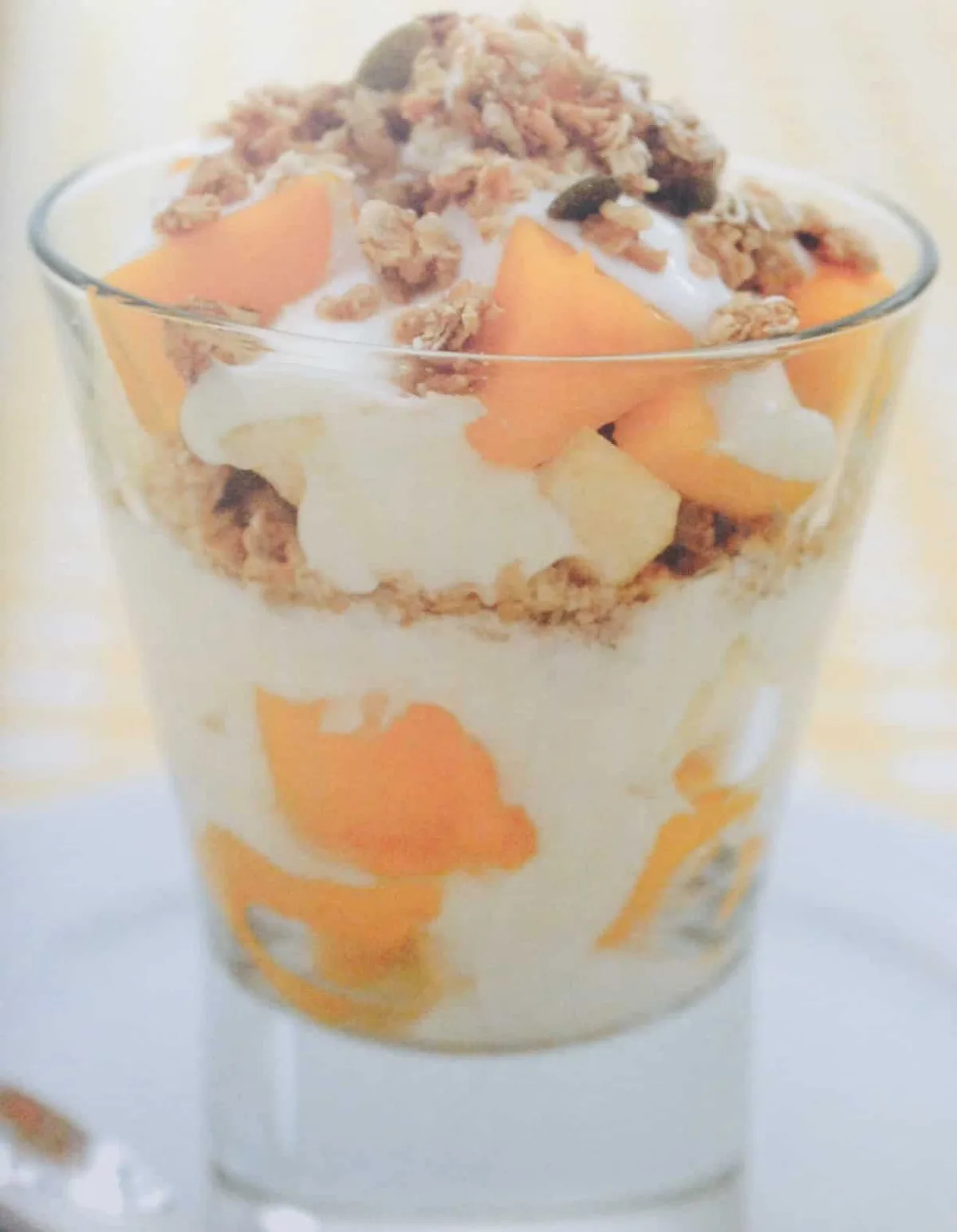 Fruity yogurt with granola