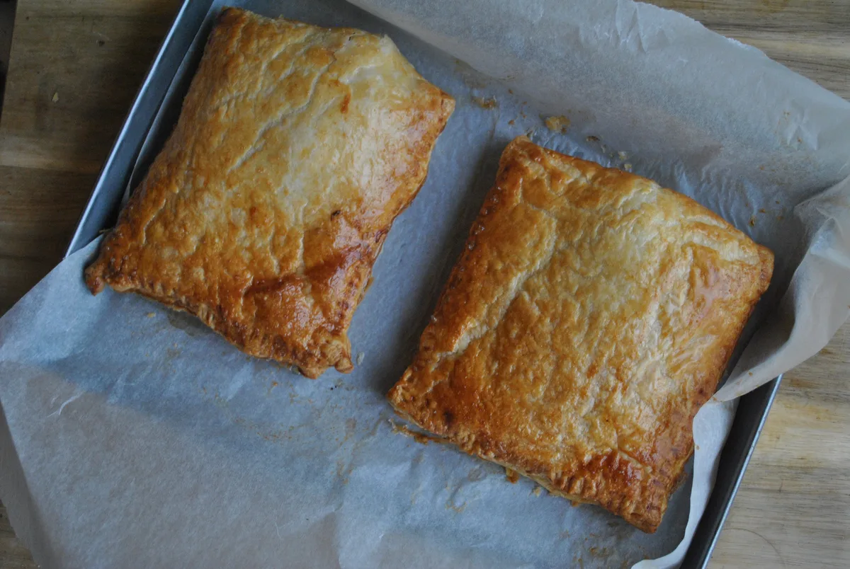 Garlic and Cheese Chicken Puff Pastry Bake Recipe - 1