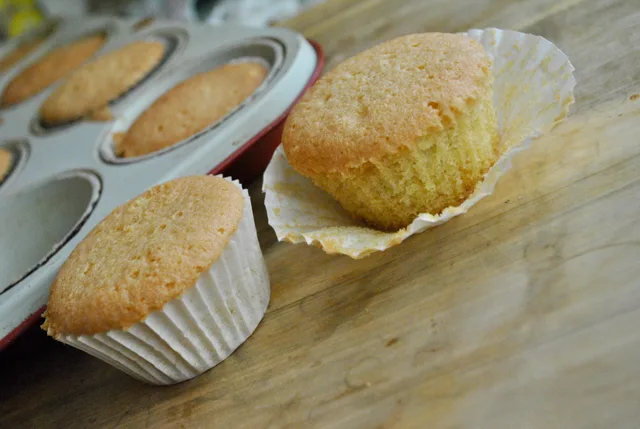 Plain sponge cupcakes recipe and how to - 3