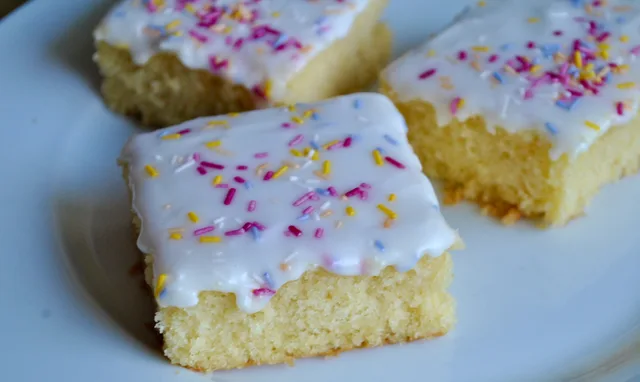 School Dinner Cake sprinkle recipe - 1