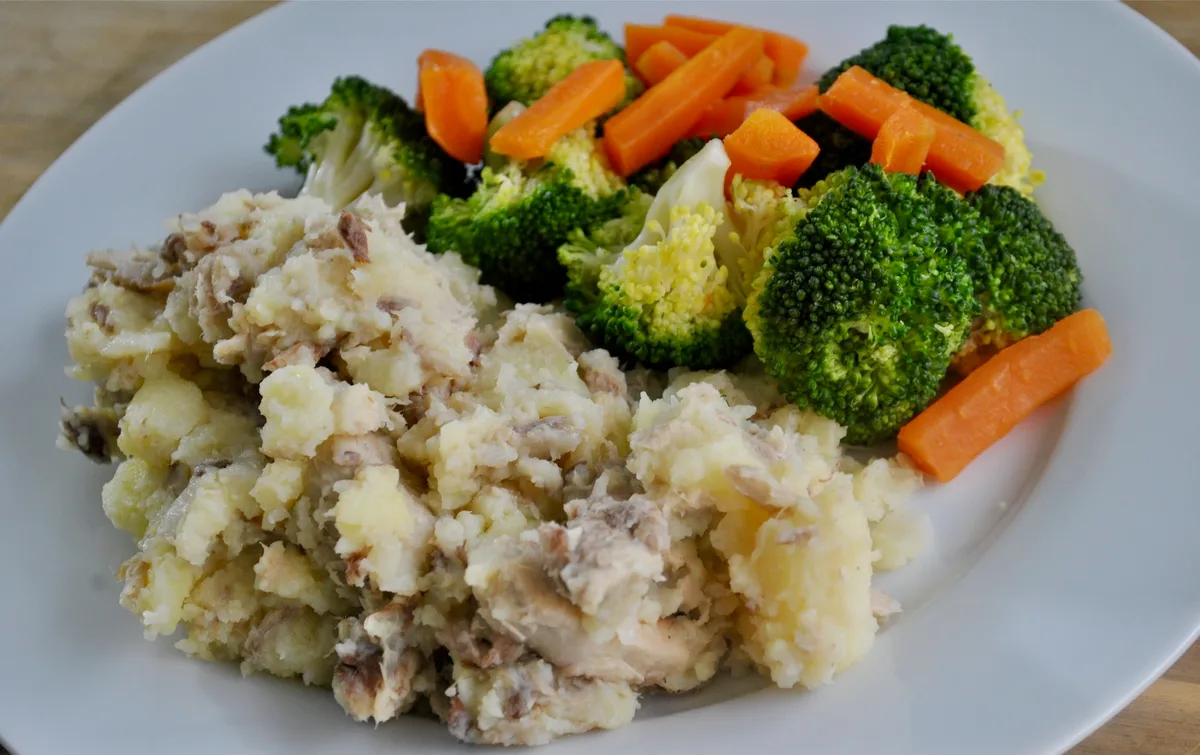 Super Quick Mackerel And Potato Mash Recipe - 1