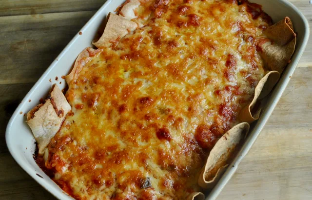 Vegetarian Cheese and Bean Enchiladas recipe - 3