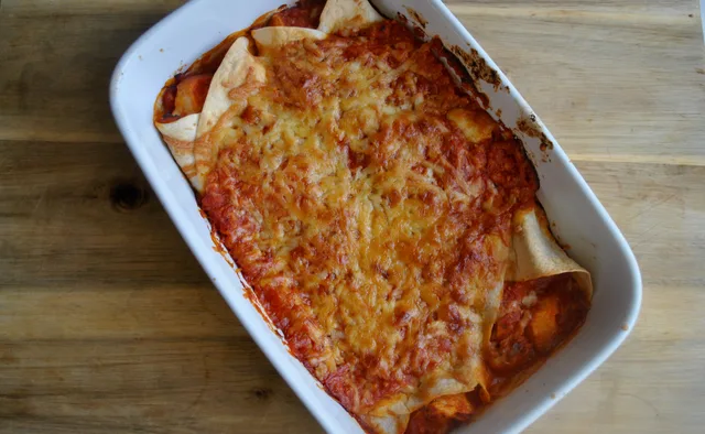 cheesy chicken & bean enchiladas recipe - 1