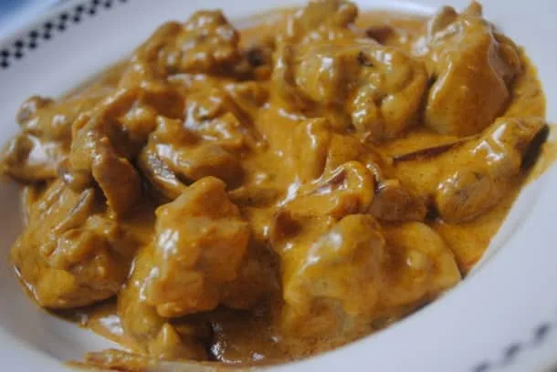 Simple 5 Ingredient One Pan Chicken Korma Curry Recipe