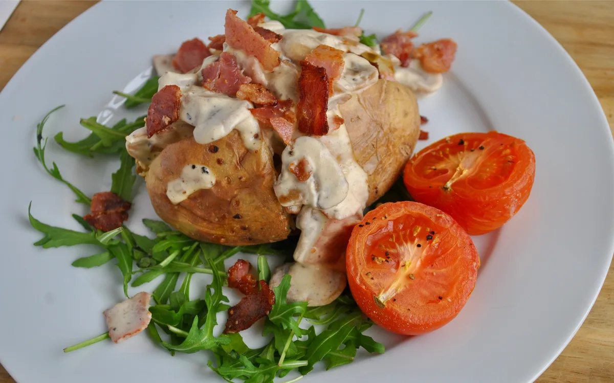 creamy mushroom bacon baked jacket potato recipe - 1