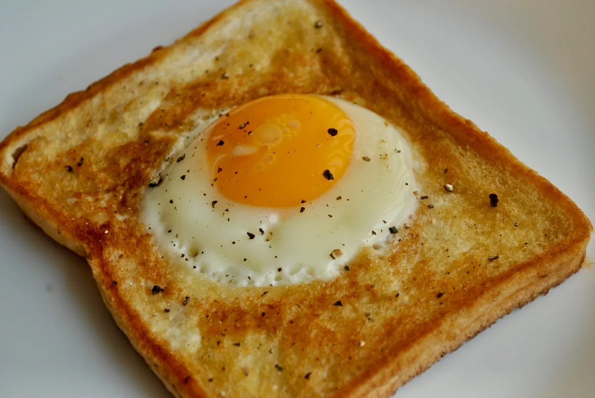 egg in the hole recipe - 1