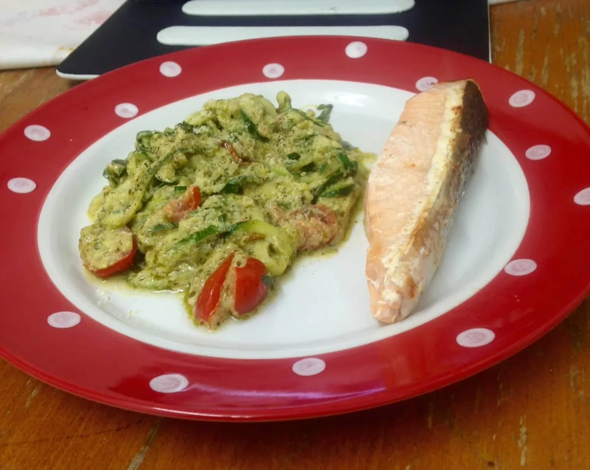 Salmon and creamy courgette pesto