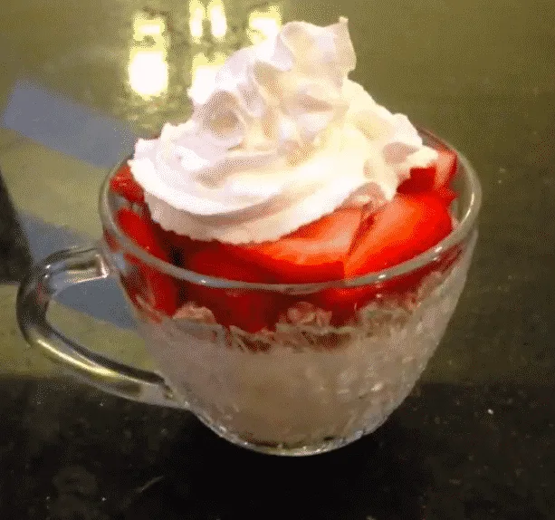 High Protein Greek Yogurt Parfait