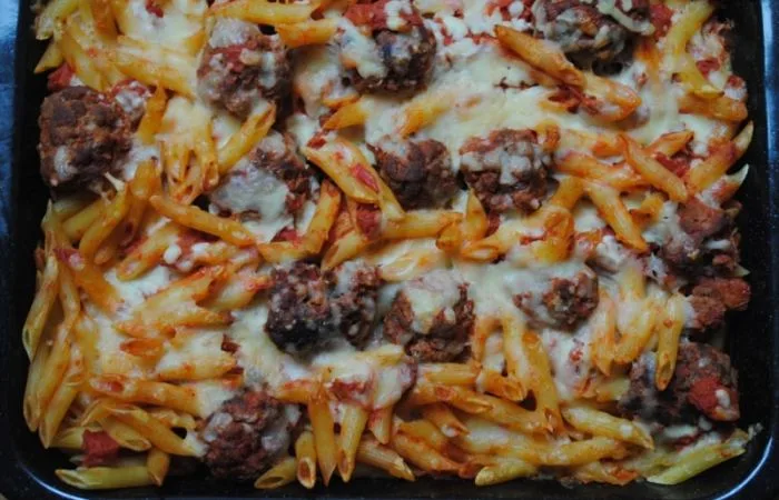 meatball pasta bake 1
