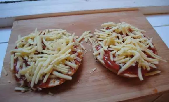 pizza bagels recipe 2