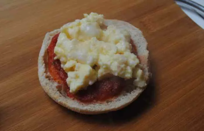 pizza egg breakfast muffins 2