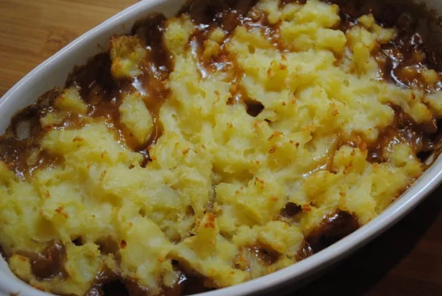 Sausage and mash potato bake recipe