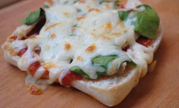 spinach chicken pizza 2