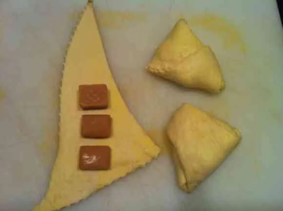 student eats 2