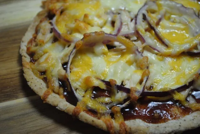 BBQ chicken pizza student recipe