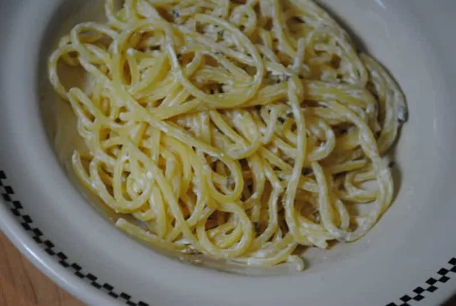 Herby cheese pasta student recipe