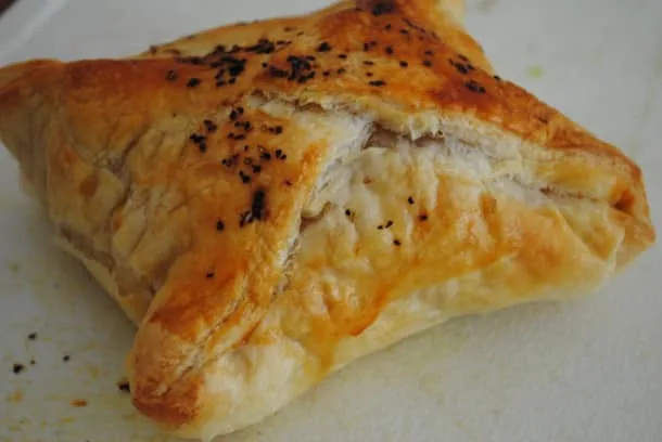 Easy Chicken En Croute Recipe With Ham And Cheddar Cheese