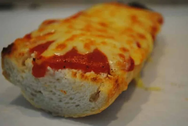pizza baguettes