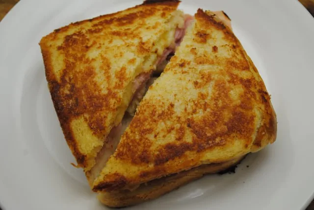 Ham and Pineapple Pizza Toasties recipe