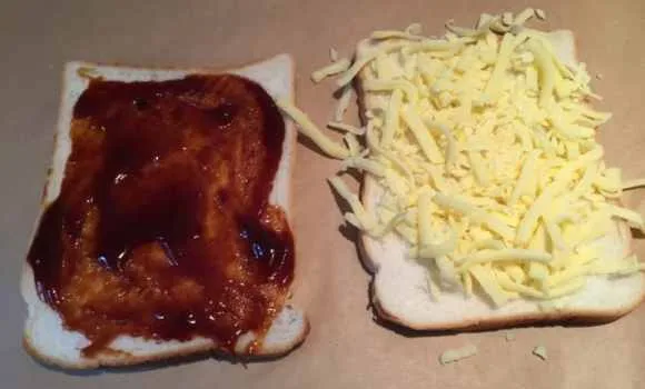 Barbecue cheese toastie