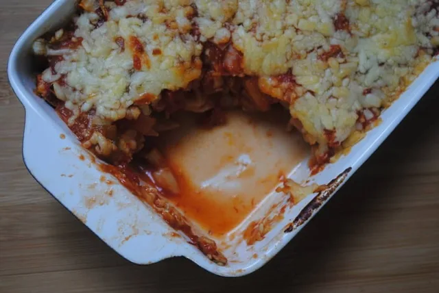 Hawiian pizza pasta bake